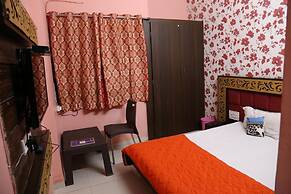 Hotel Shri Karani Vilas