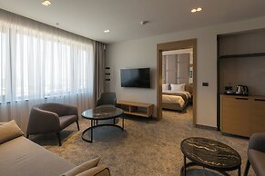 Hotel Mona Plaza