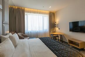 Hotel Mona Plaza