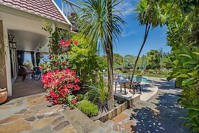 YEBO Boutique Guesthouse