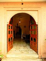 Hotel Kishan Kunj