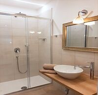La Piccola Perla Rooms