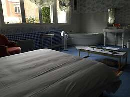 Hotel Joly