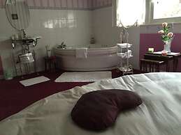 Hotel Joly