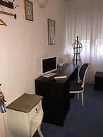 Hotel Joly