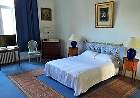 Hotel Joly