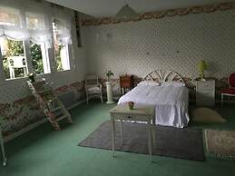 Hotel Joly