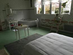 Hotel Joly