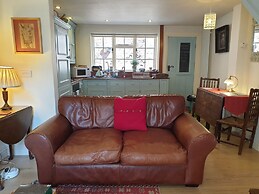 7 Monk Bar Court