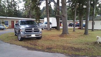 Pine Grove Motel