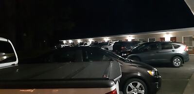 Pine Grove Motel