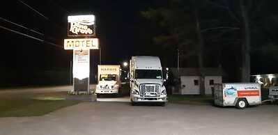 Pine Grove Motel