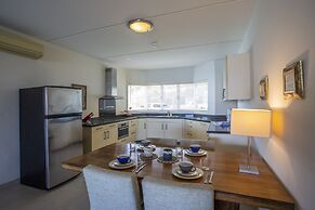 Blue Bay Beach Apartments