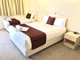 Overlander Motor Lodge