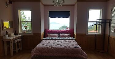 Namhae Bins House Pension