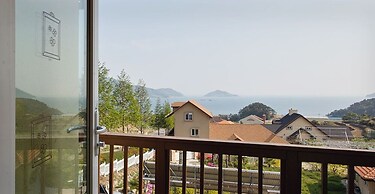 Namhae Bins House Pension