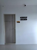 V2 hotel