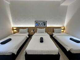 OYO 89568 Mangrove Hotel