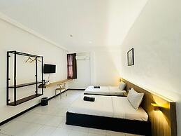 OYO 89568 Mangrove Hotel