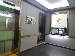 Sharp Hotel