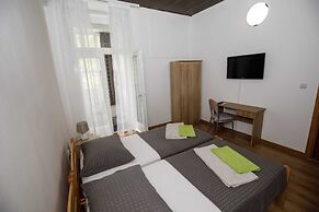 Prenocite Kastel