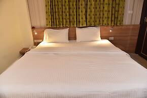 Rose Nana Hotel