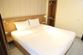 Rose Nana Hotel