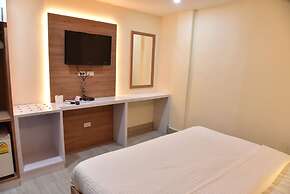 Rose Nana Hotel