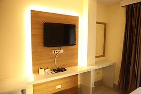 Rose Nana Hotel