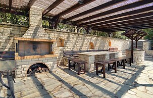 Infinity Villa Ioannina