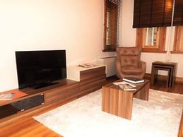 Aslan Residence