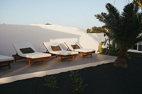 Alava Suites