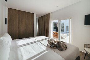 Alava Suites