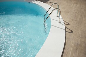 Alava Suites