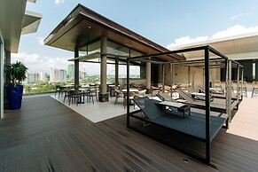 Zuri Hotel