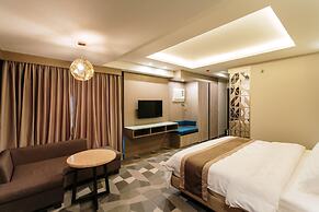 Zuri Hotel