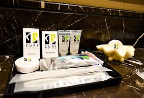 Zuri Hotel