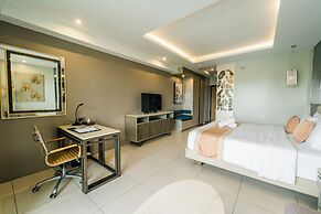 Zuri Hotel