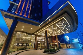 Zuri Hotel