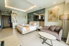 Zuri Hotel