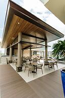 Zuri Hotel