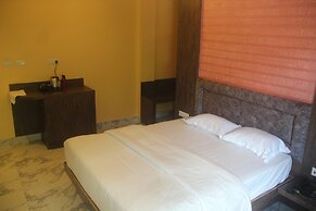 Hotel Serene Palace