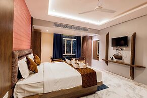 Hotel Serene Palace