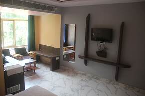 Hotel Serene Palace
