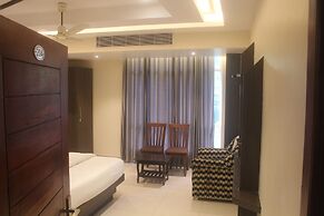 Hotel Serene Palace
