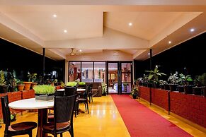 Hotel Serene Palace