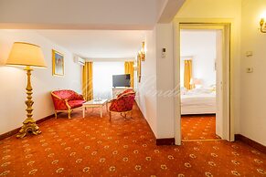 Hotel Cetate