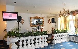 Hotel Cetate