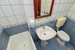 Hotel Cetate