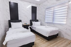 Lee Luxury Home USM Penang